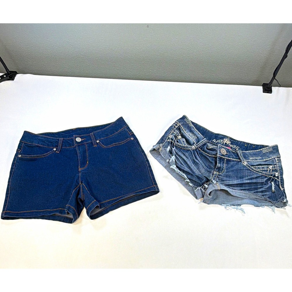 Almost Famous Blue Denim Cut Off Shorts Size 6 Low Rise 26 Waist FGL16811MD